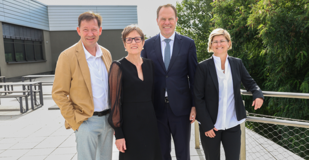 Stadtdirektor Burkhard Hintzsche, Claudia Diederich, Oberbürgermeister Dr. Stephan Keller, Melanie Spengler beim Empfang zum Abschied von Claudia Diederich als Geschäftsführerin der ZWD im Rheinblick 741